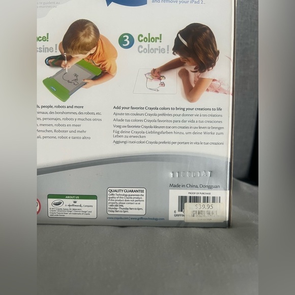 Crayola Trace & Draw. Draw color and play with your Ipad2. Slide your iPad - Picture 11 of 11